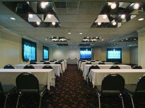 Americas Best Value Inn And Suites North 法默斯布兰奇 外观 照片