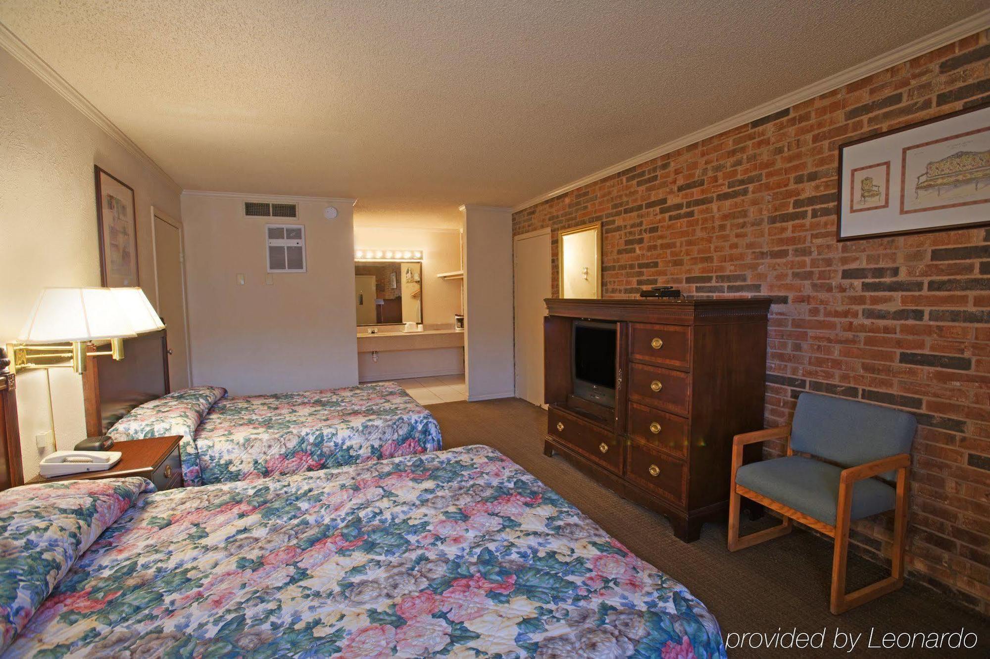 Americas Best Value Inn And Suites North 法默斯布兰奇 客房 照片