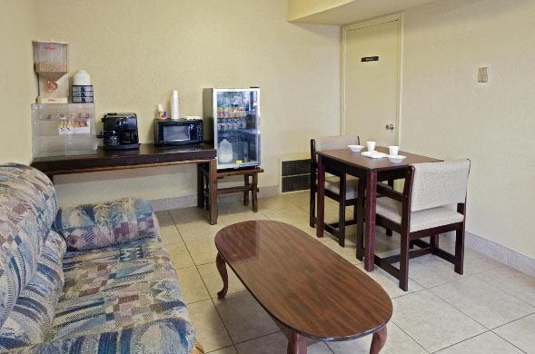Americas Best Value Inn And Suites North 法默斯布兰奇 外观 照片