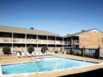 Americas Best Value Inn And Suites North 法默斯布兰奇 外观 照片